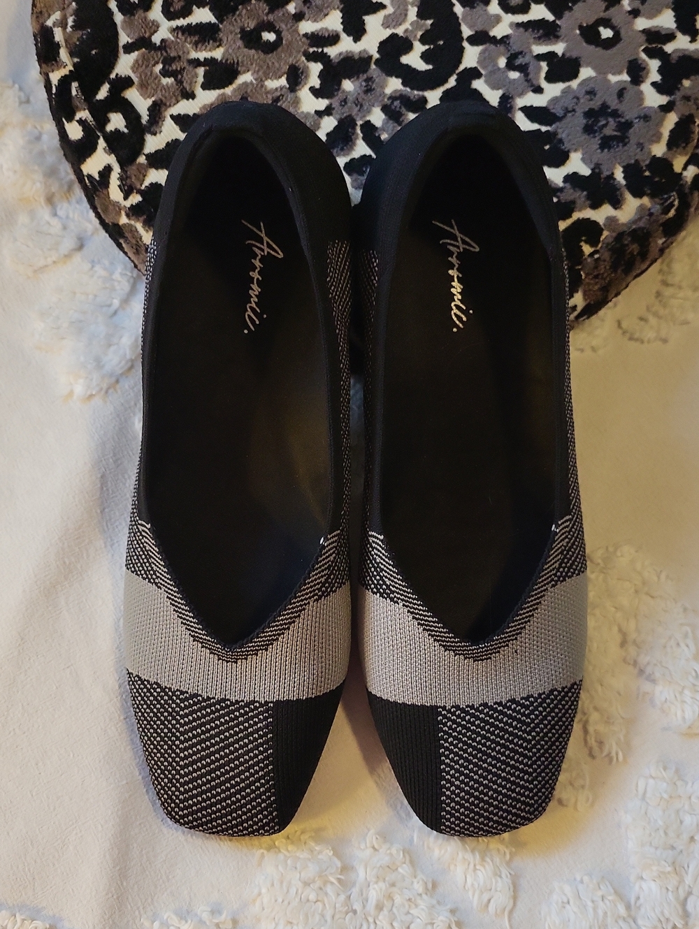 Arromic Black and Gray Knit Slip-On Flats WO's Size 7.5